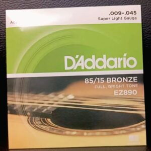 D’Addario EZ890 Super Light Gauge Acoustic Guitar Strings – 85/15 Bronze